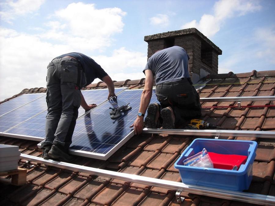 Vraag om persoonlijk advies als je zonnepanelen wilt plaatsen. 